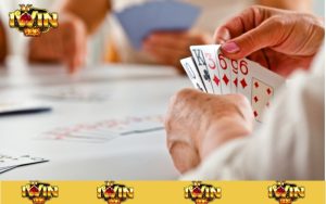 Hướng dẫn cách sắp xếp bài và chiến thuật 